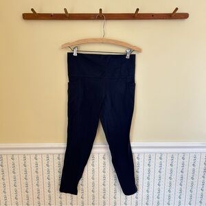 Athleta Salutation Stash Pocket II 7/8 Tight Cropped Athletic Leggings